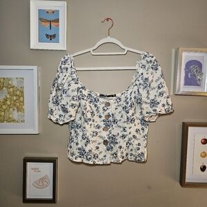 Coastal Cowgirl Puff Sleeve Cropped Blue & White Floral Blouse